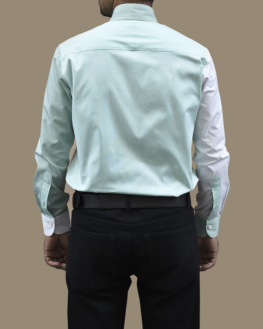 Grün-weißes Fun-Shirt aus Baumwolle