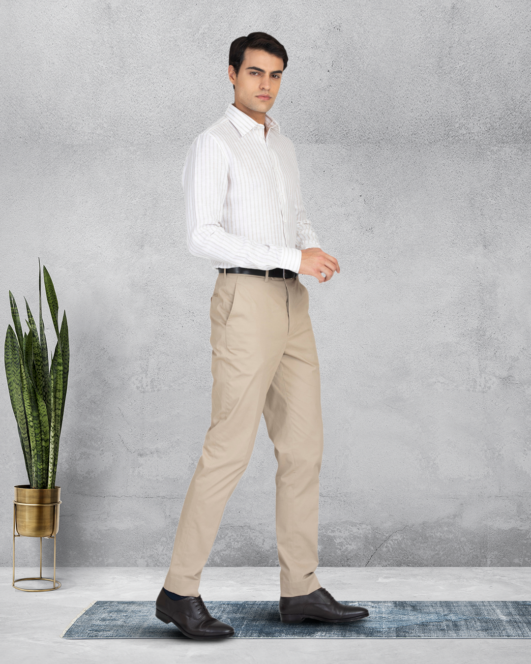 Britische Khaki-Kleiderhose von Genoa