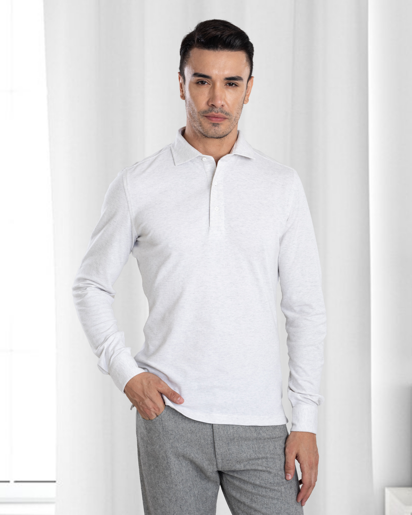 Graue Wolljeans