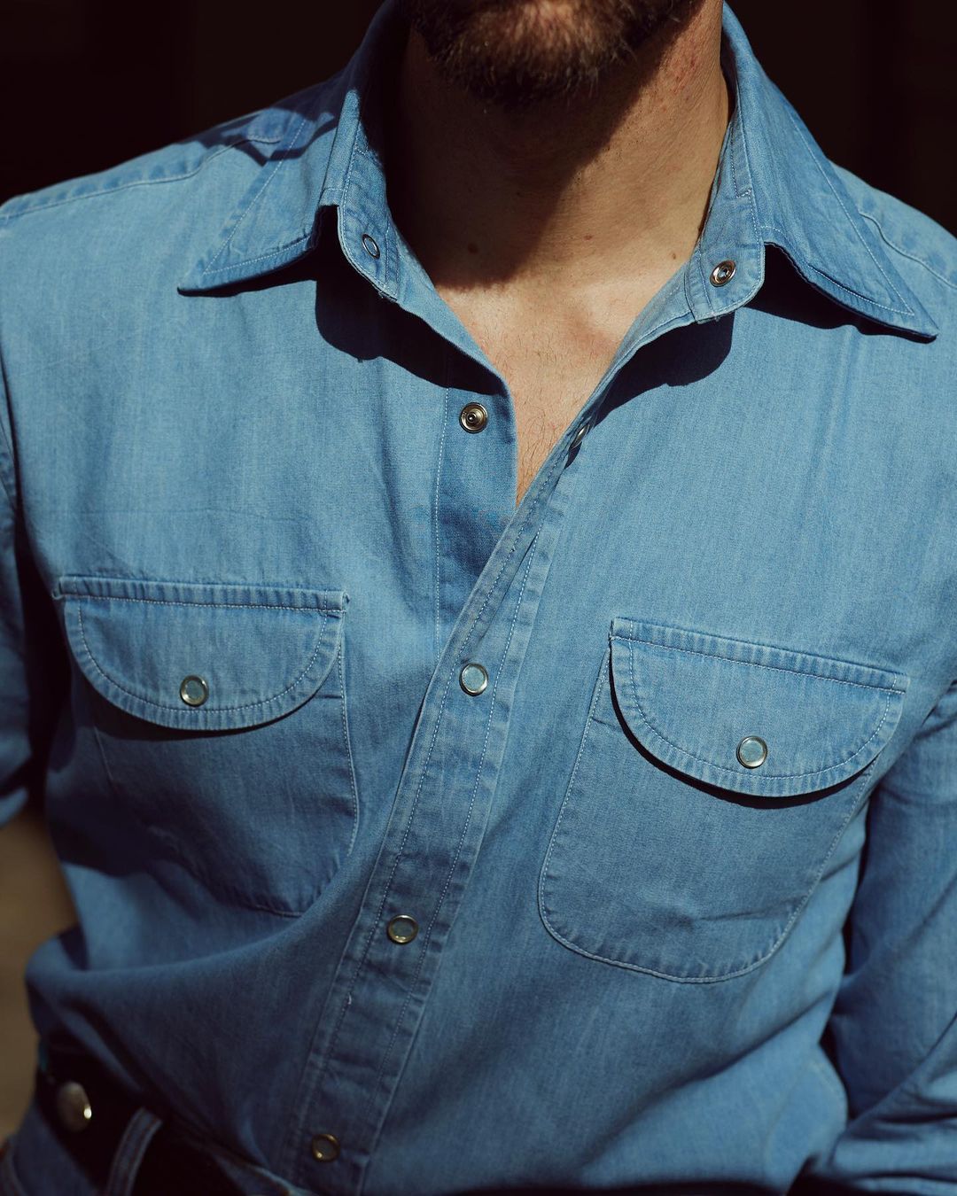 Fade-Waschungs-Indigo-Jeans