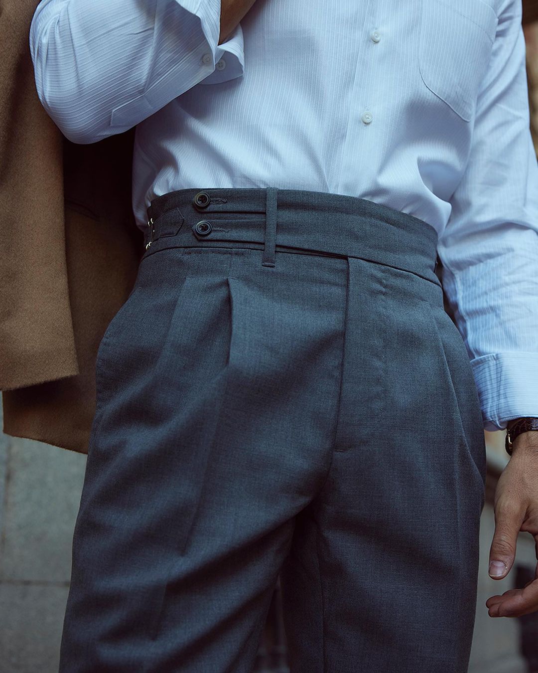 Dugdale New Fine Worsted – Graue High Rise-Hose mit Doppellasche