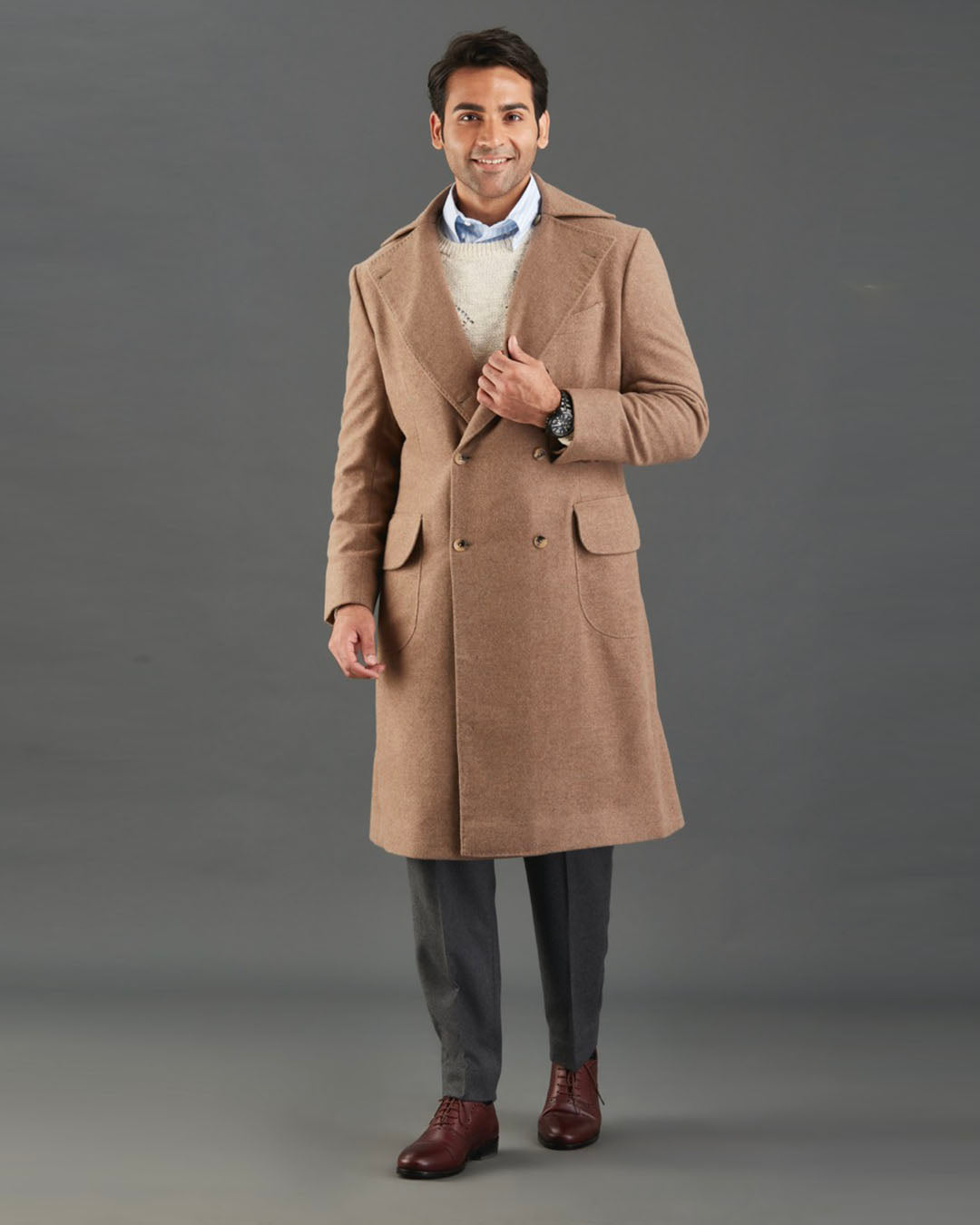 Drago 5% Cashmere 95% Wool: Fawn Flannel Over Coat