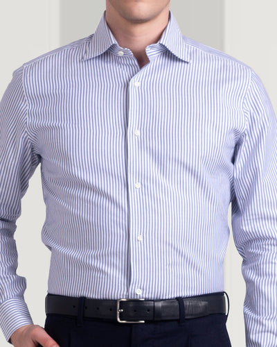 Marineblaues Hemd mit bengalischen Streifen