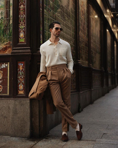 VBC: Sandfarbene Hose aus Wollflanell mit hoher Taille