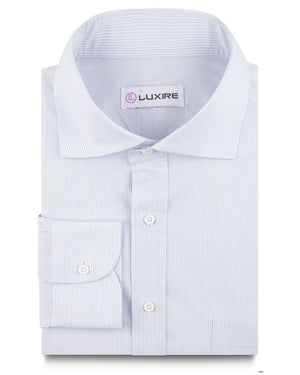 Luftige blaue Kleiderstreifen