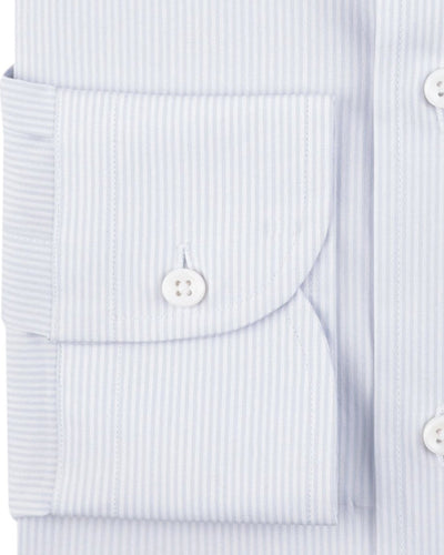 Luftige blaue Kleiderstreifen