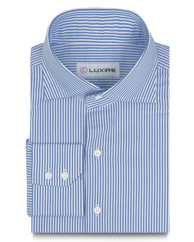 Blaue weiße Kleiderstreifen