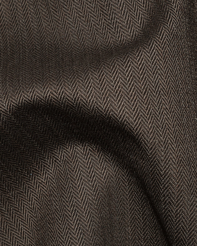 Chino Performance : chevrons marron