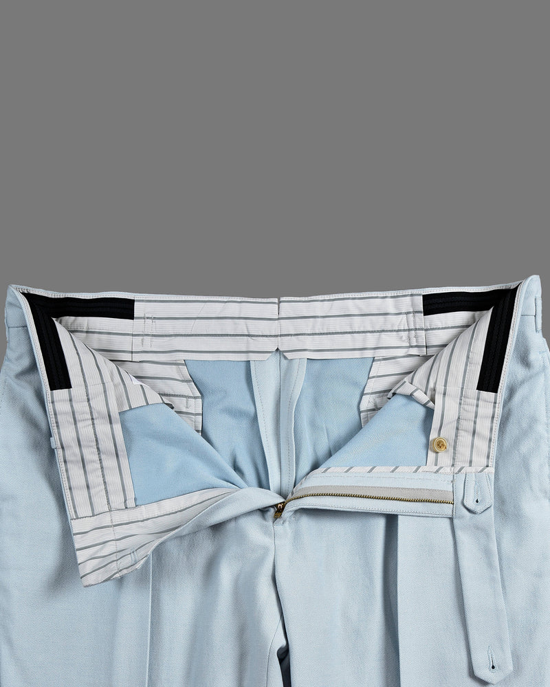 Pantalon en sergé bleu clair