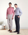 Sommerliches rotes End-on-End-Shirt