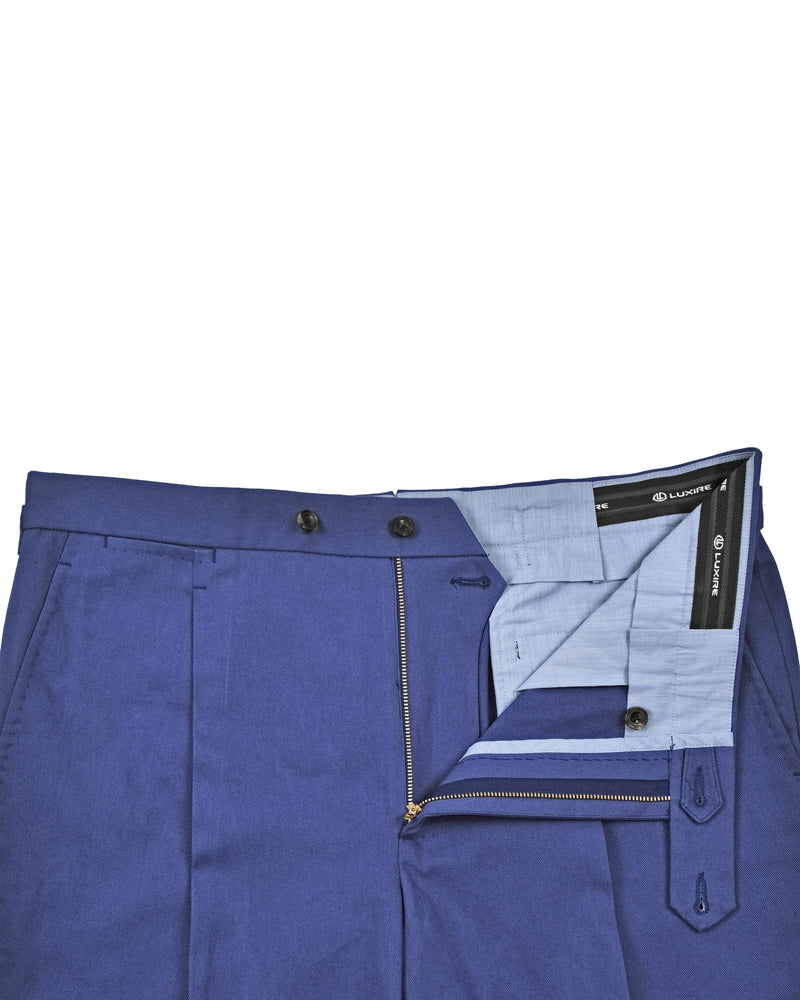 Chino en sergé violet clair