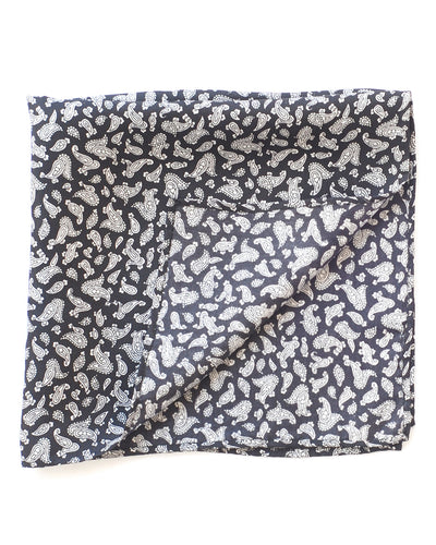 Pochette de costume à motif cachemire noir