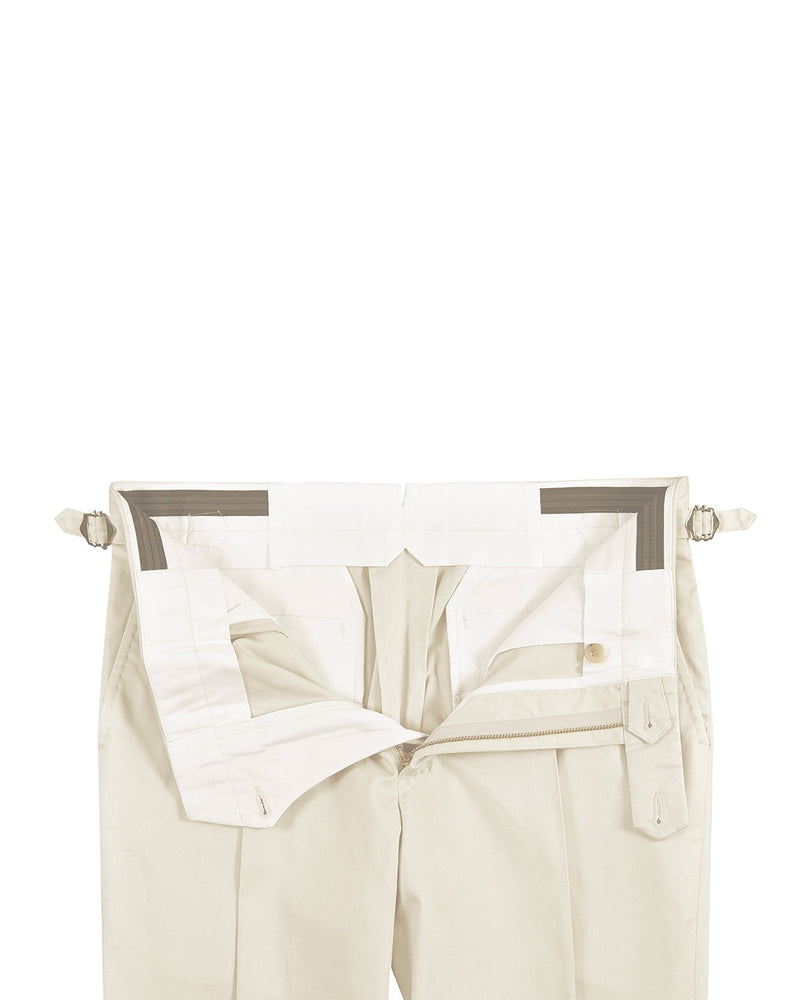 Pantalon habillé en sergé de coton ivoire