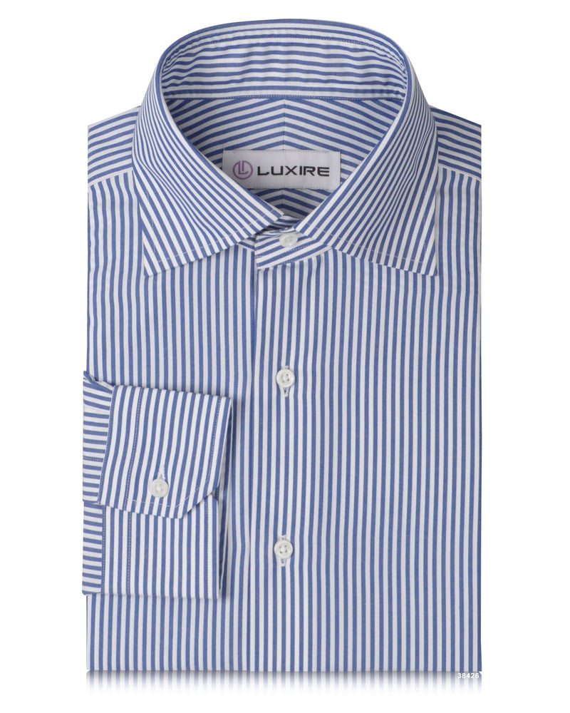 Rayures crayon bleues sur fond blanc EZS