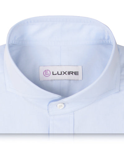 Hellblaues Satinhemd