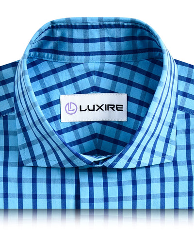 Chemise du vendredi : rayures bleues à carreaux sur fond bleu clair