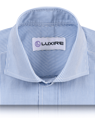 Blaues Hemd mit Streifen