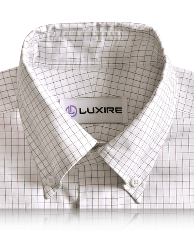 Weiß mit roten schwarzen Karos