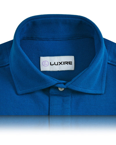 Blaues Polo-T-Shirt