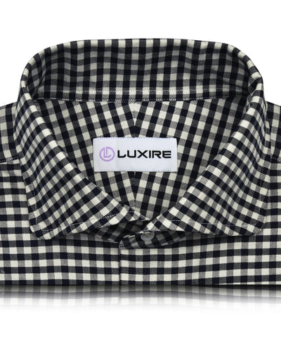 Dunkelblaues, ecrufarbenes Gingham-Hemd