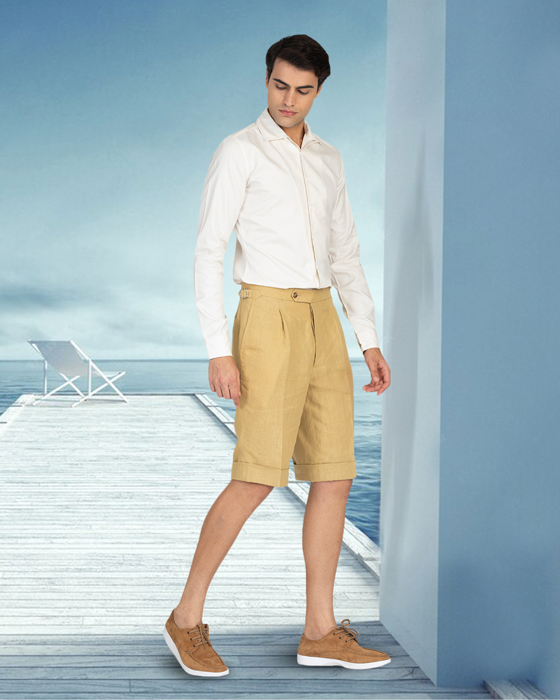 Short en lin jaune doré