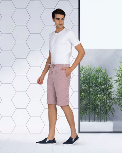 Rosenrot-weiße Seersucker-Shorts mit bengalischen Streifen