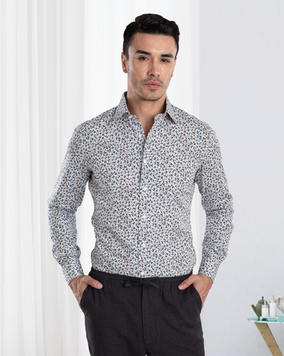 Chemise blanche à imprimé floral bleu fin