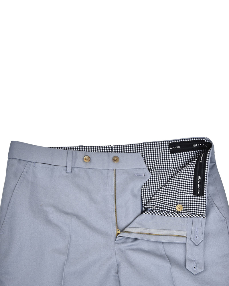 Chino en sergé gris argenté