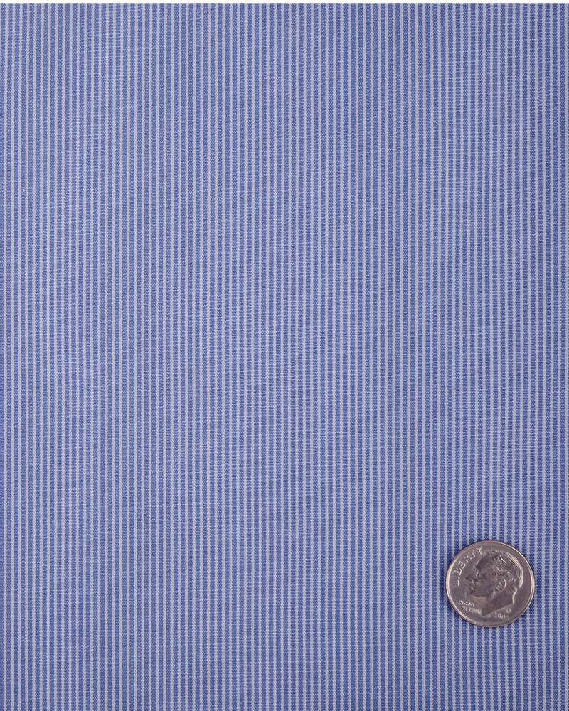 Robe bleue à rayures, chemise de tous les jours
