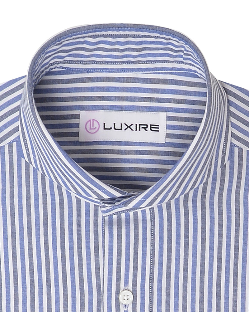 Helle dunkelblaue Streifen