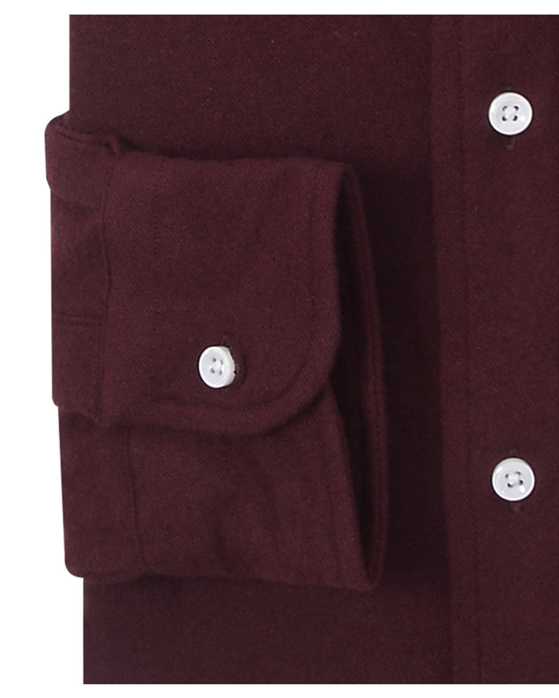Bordeauxrotes Flanellhemd