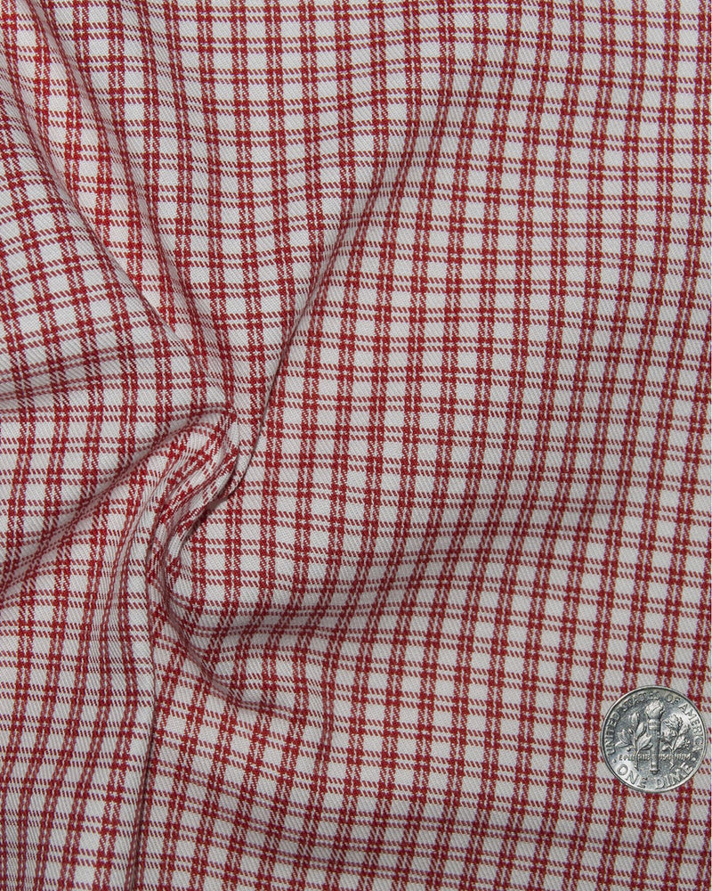Chemise du vendredi : carreaux rouges à double épingle