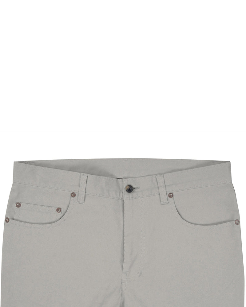 Chino en sergé gris pastel
