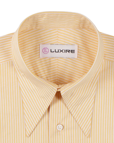 Gelb-weiße Kleiderstreifen