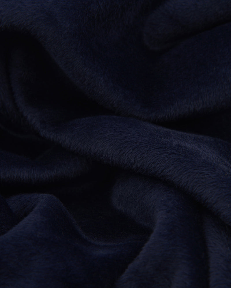 Marineblaues, weiches Frottee-Poloshirt