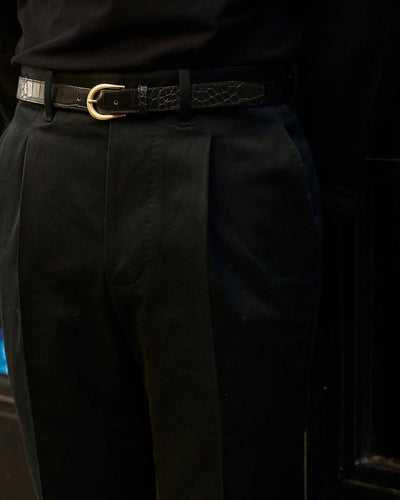 Plissierte Hose aus schwarzem Twill