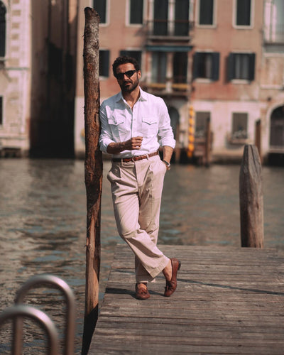 Pantalon plissé en sergé de coton beige