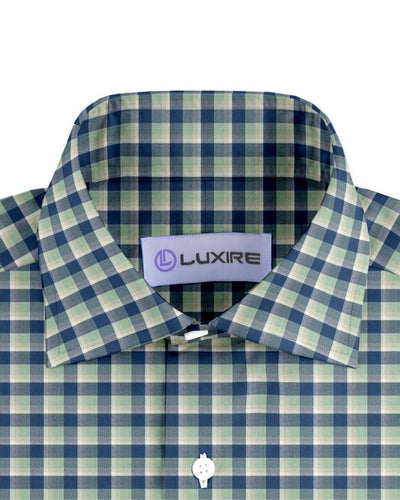 Blauer grüner Tartan-Plaid auf Weiß