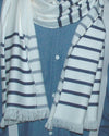 Flanellschal – Marineblaue Streifen auf Weiß