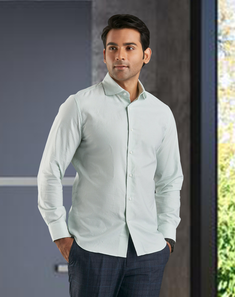 Klassisches Oxford: Hellgrünes University-Streifenhemd