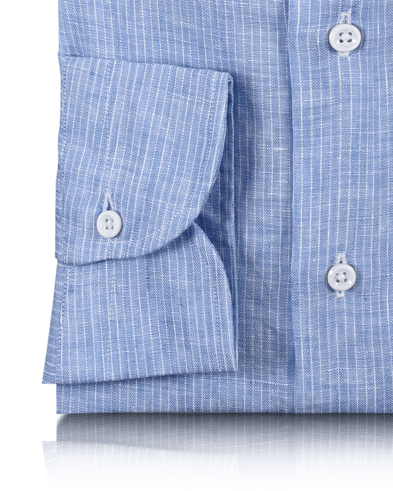 Chemise en lin à rayures bleues et blanches