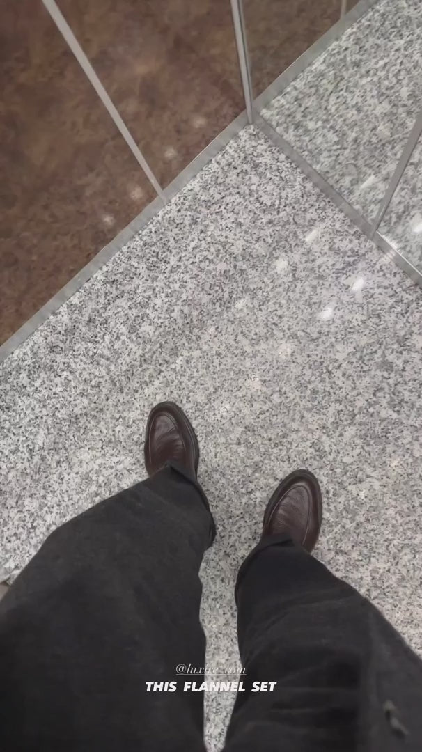 Hemdjacke aus dunkelgrauer Wolle