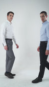 Schwarze waschbare Wollhose mit Falten