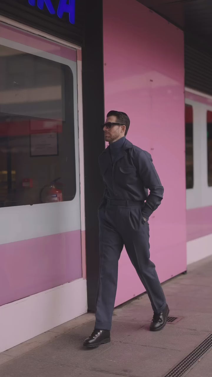 Plissee Dugdale marineblaue Wollflanell-Anzughose mit hohem Bund