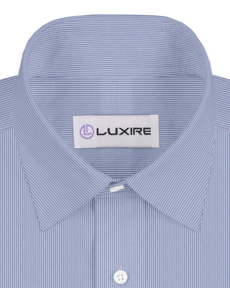 Robe bleu ciel à rayures en seersucker