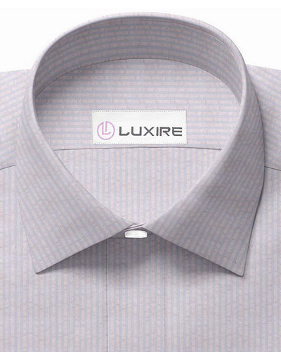 Fast weißes Kleid Streifen Seersucker