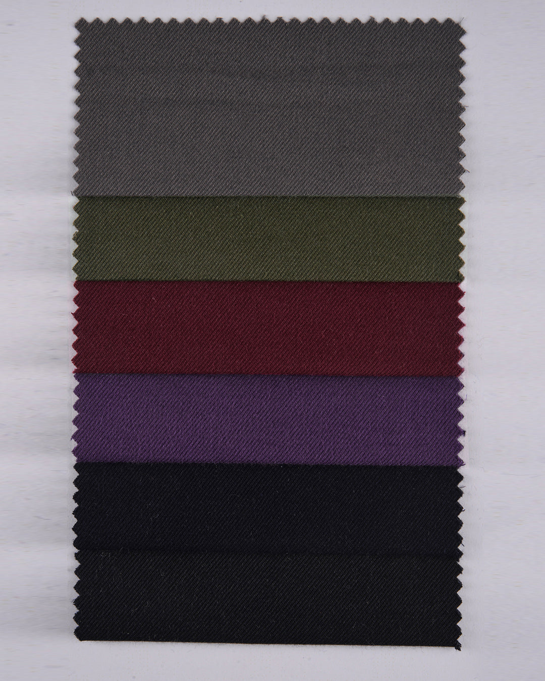 Cashmerello Alumo: Dark Purple Cotton Twill