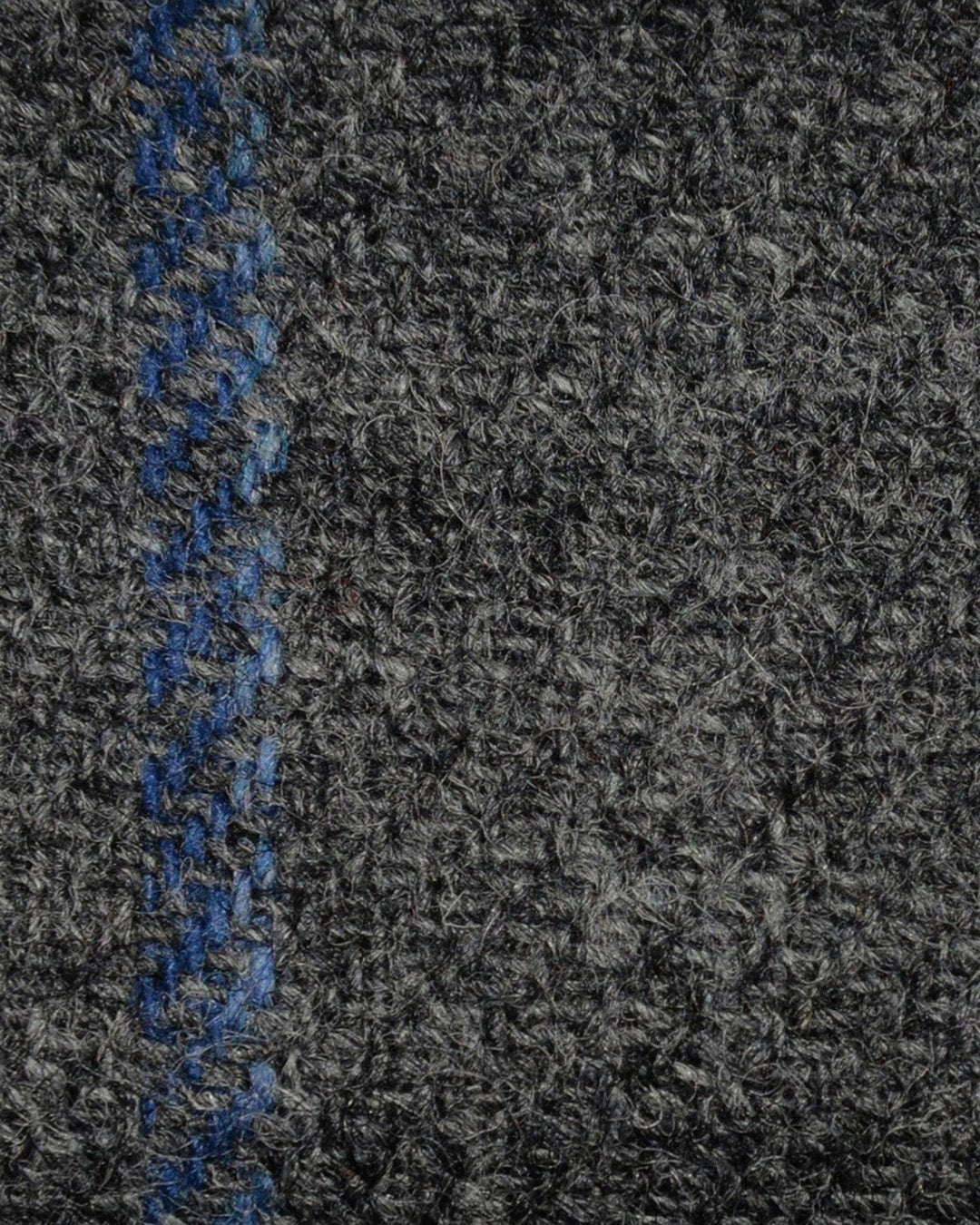 Holland & Sherry Tweed Wool Blue Sky Blue on Darkgrey