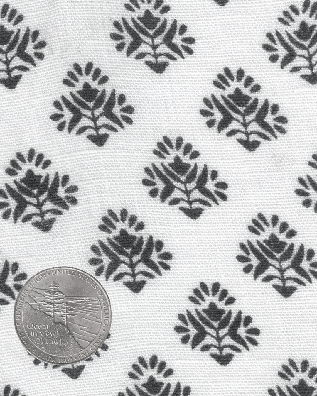 Camp collar PRESET STYLE in Linen:Black Flowers Printed on White Linen